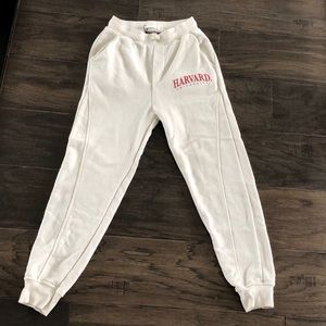 HARVARD UNIVERSITY SIZE 13-14